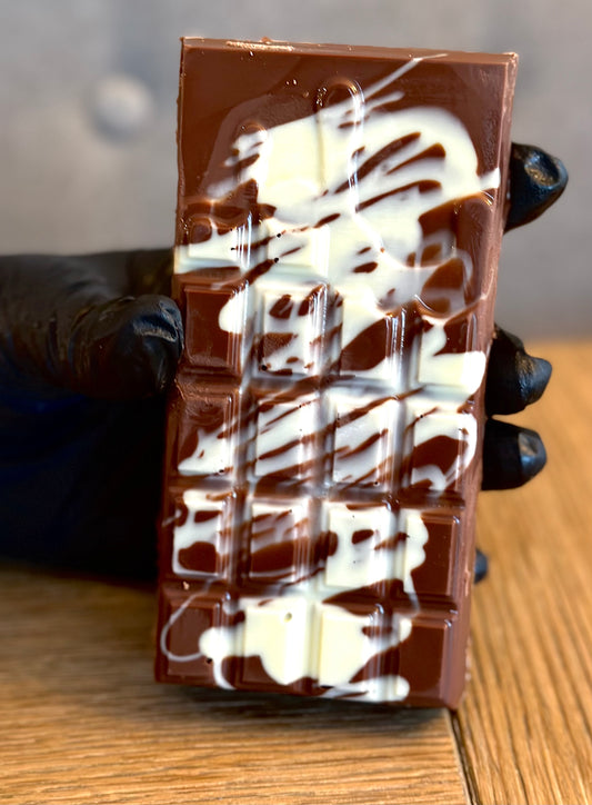 Indulgent Dulce De Leche Caramel Chocolate Bar