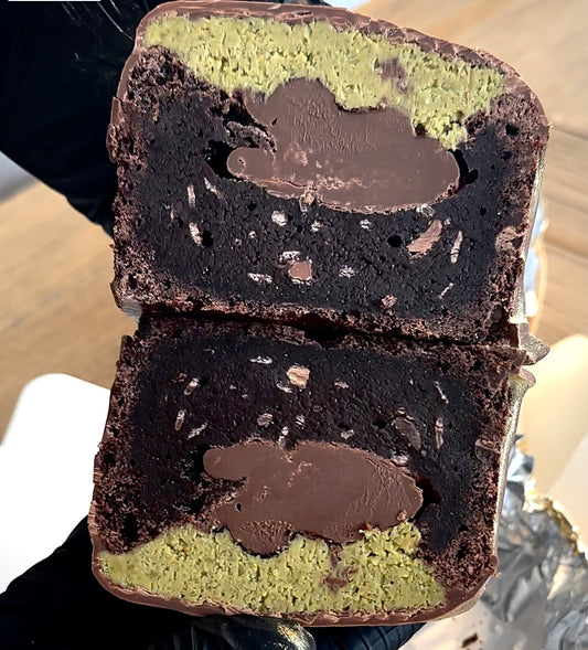 THE GOLD DUBAI CHOCOLATE BROWNIE BLOCK